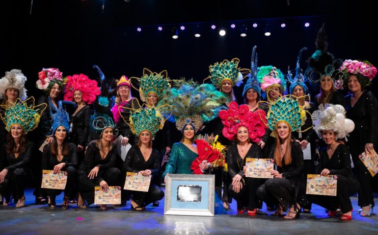 El-Carnaval-de-Nerja-comienza-con-el-impresionante-Pregon-del-Grupo-de-Maria-Martin-Jaime