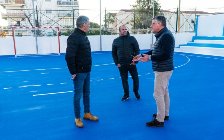 El Polideportivo Municipal abre sus puertas para disfrutar de la emoción del fútbol sala