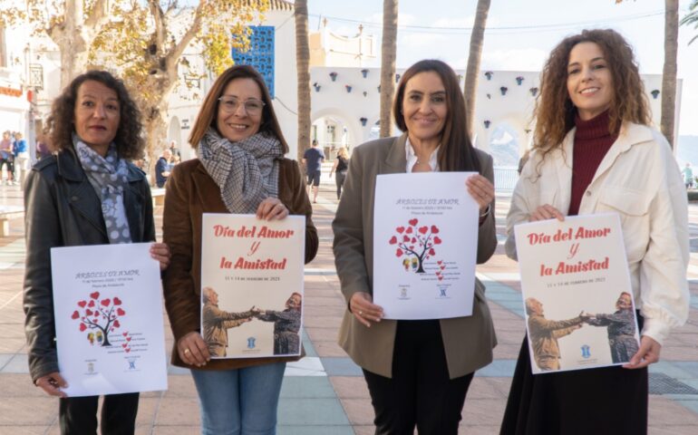 Los-mayores-de-Nerja-y-Maro-celebran-el-Dia-del-Amor-y-la-Amistad-con-una-emotiva-ceremonia